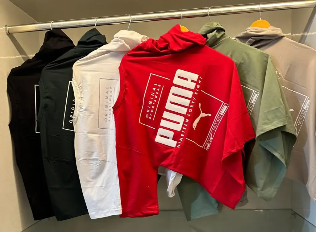 T-SHIRT