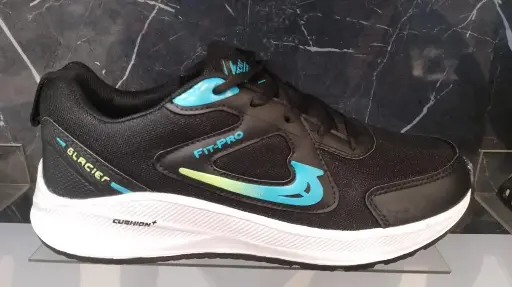 SPORT SHOES